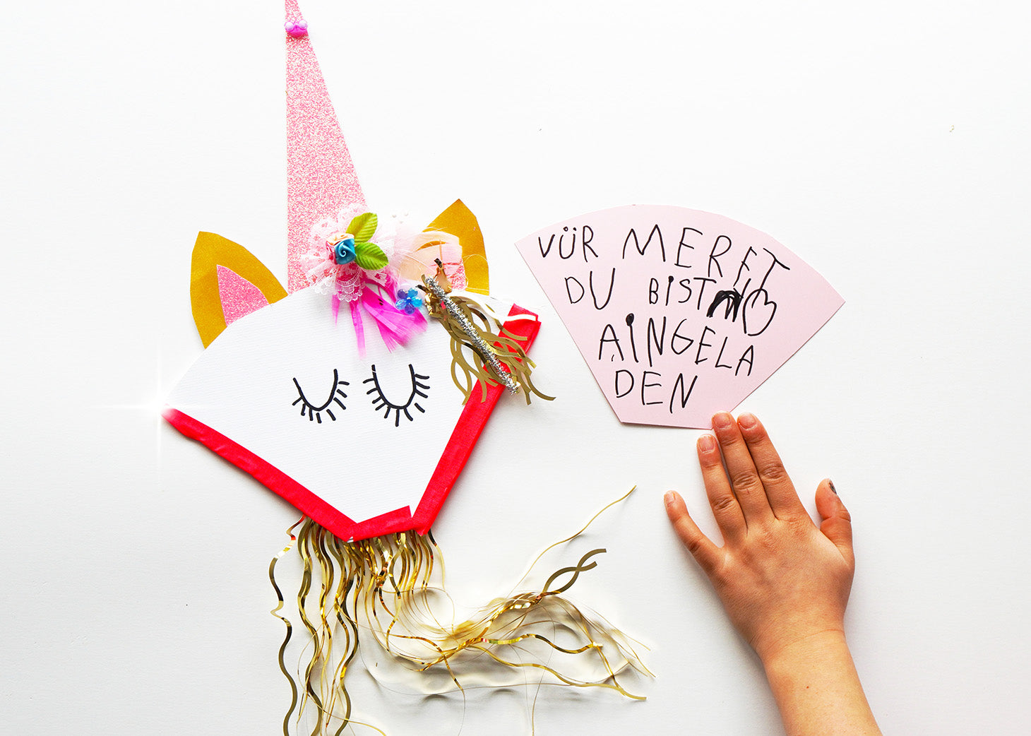 Mottoparty Einhorn: Einladungskarte basteln
